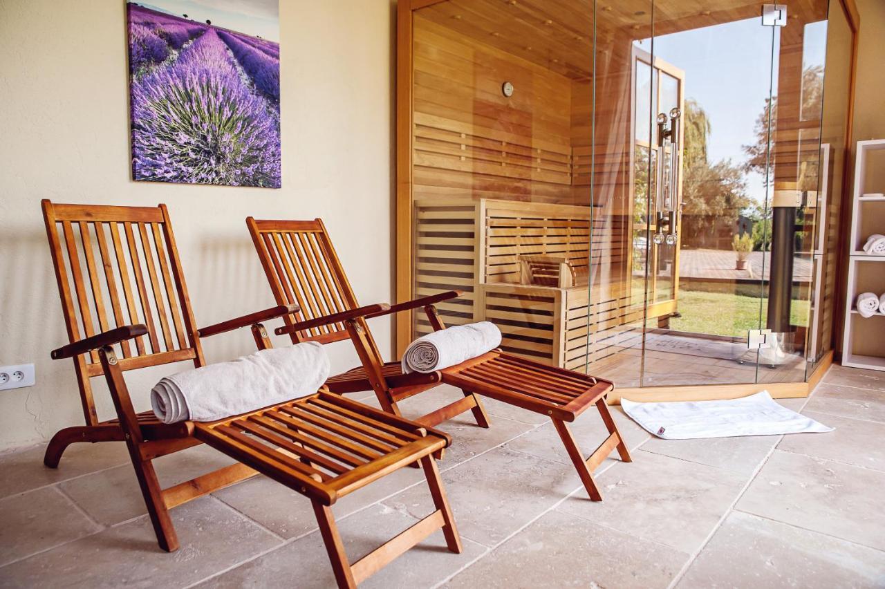 Les Champs De Provence Bed & Breakfast La Baume-de-Transit Eksteriør bilde